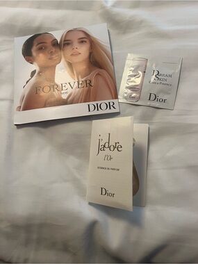 Dior Forever & J'adore Sample Kit - White, Cream, Gold Accents